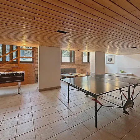 Alpine Club Retreat, Studio, Pool And View Appartement