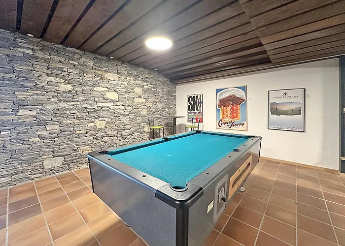 Alpine Club Retreat, Studio, Pool And View Appartement *
