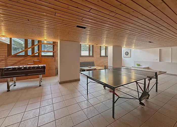 Alpine Club Retreat, Studio, Pool And View Appartement