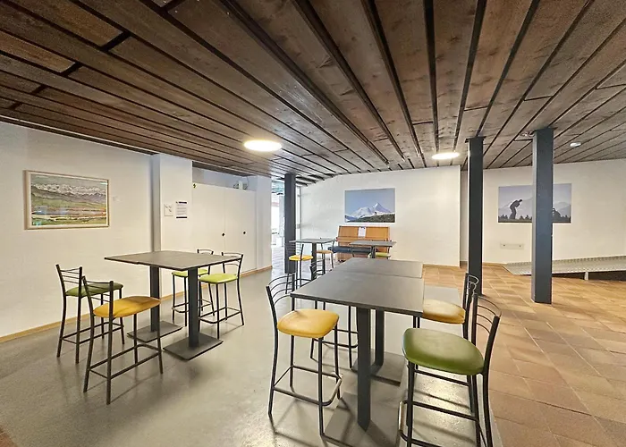 Alpine Club Retreat, Studio, Pool And View *