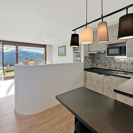Alpine Club Retreat, Studio, Pool And View Appartement *