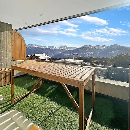 Alpine Club Retreat, Studio, Pool And View Appartement *