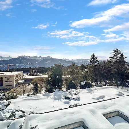 Alpine Club Retreat, Studio, Pool And View Appartement