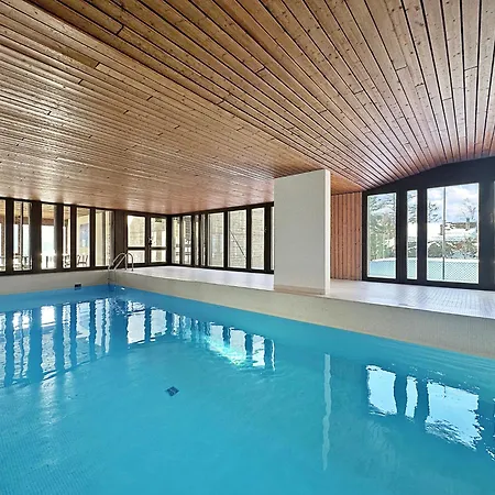 Alpine Club Retreat, Studio, Pool And View Apartment Crans-Montana